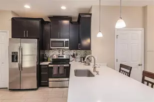 9152 Fox Sparrow Rd, Tampa, FL 33626 - Photo 6