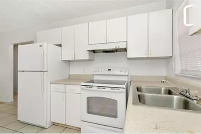 810 21st Avenue W, Bradenton, FL 34205 - Photo 10