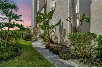 8734 54th Avenue W #8734, Bradenton, FL 34210 - Photo 4