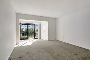 8734 54th Ave W, Bradenton, FL 34210 - Photo 18