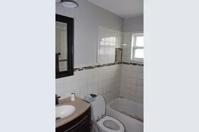 8120 7th Street N, Saint Petersburg, FL 33702 - Photo 12