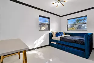 5564 N 63rd Way N, Saint Petersburg, FL 33709 - Photo 12