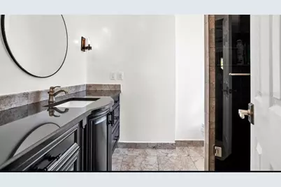 5564 N 63rd Way N, Saint Petersburg, FL 33709 - Photo 10