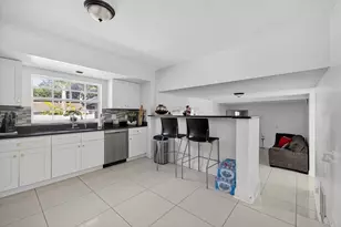 7613 Rustic Dr, Tampa, FL 33634 - Photo 10