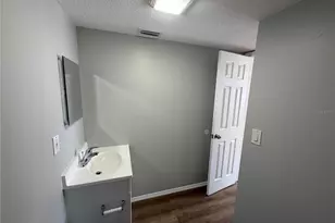 901 S Kingsway Rd, Seffner, FL 33584 - Photo 14