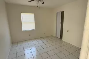 4737 56th Ave N, Saint Petersburg, FL 33714 - Photo 8