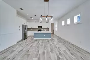 729 Winterside Dr, Apollo Beach, FL 33572 - Photo 8