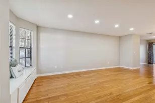 12568 Castle Hill Dr, Tampa, FL 33624 - Photo 6