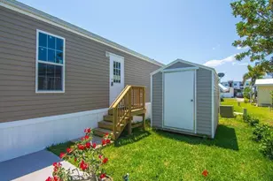 315 NE Cardinal NE, Jensen Beach, FL 34957 - Photo 34