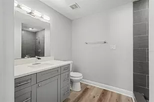 8902 El Portal Dr, Tampa, FL 33604 - Photo 12