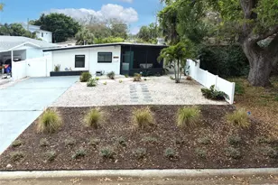 8042 36th Ave N, Saint Petersburg, FL 33710 - Photo 2