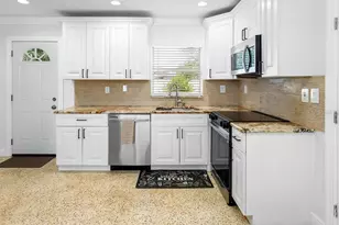 2909 W Dewey St, Tampa, FL 33607 - Photo 8