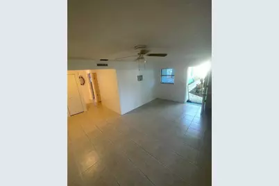 3004 Oaklawn Avenue #B, Largo, FL 33771 - Photo 2