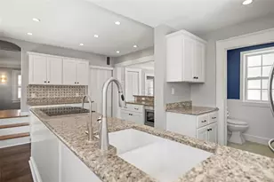 800 18th Ave N, Saint Petersburg, FL 33704 - Photo 16