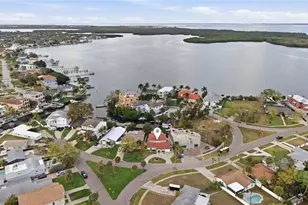 1801 Bayou Grande Blvd NE, Saint Petersburg, FL 33703 - Photo 4