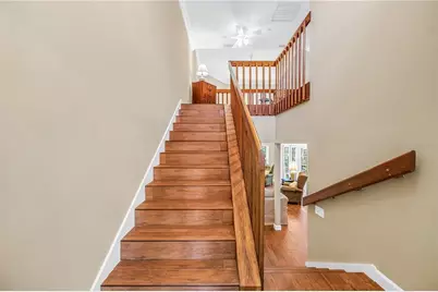 812 Amelia Court NE, Saint Petersburg, FL 33702 - Photo 18