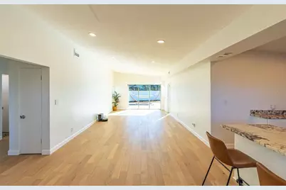 2110 Alcazar Way S, Saint Petersburg, FL 33712 - Photo 4