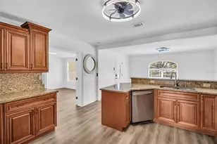 4767 26th Ave N, Saint Petersburg, FL 33713 - Photo 10