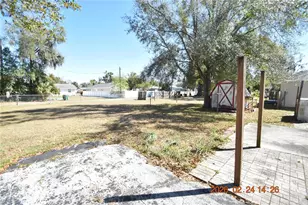 5028 16th St, Zephyrhills, FL 33542 - Photo 32