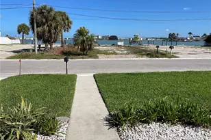 14181 E Parsley Dr, Madeira Beach, FL 33708 - Photo 32
