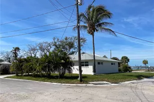 14181 E Parsley Dr, Madeira Beach, FL 33708 - Photo 4