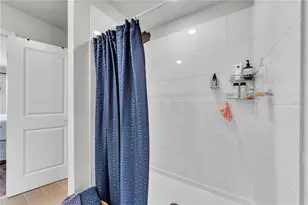 3070 Forrest Plum Ct, Zephyrhills, FL 33540 - Photo 28