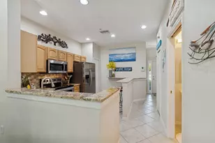 11133 Kapok Grand Cir, Madeira Beach, FL 33708 - Photo 14