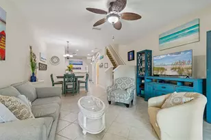 11133 Kapok Grand Cir, Madeira Beach, FL 33708 - Photo 6