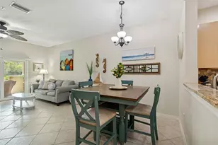 11133 Kapok Grand Cir, Madeira Beach, FL 33708 - Photo 10