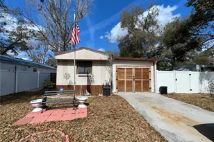 124 W Parker Ave, Bushnell, FL 33513 - Photo 1