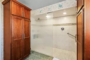 1917 E View Dr, Sun City Center, FL 33573 - Photo 36