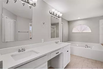 19039 New Passage Boulevard, Land O Lakes, FL 34638 - Photo 16