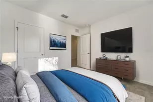 6785 Branham Mill Ct, Zephyrhills, FL 33542 - Photo 14