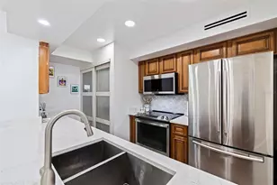 5700 Mariner St, Tampa, FL 33609 - Photo 8