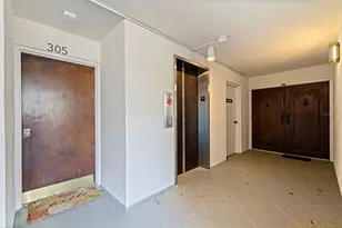 5700 Mariner St, Tampa, FL 33609 - Photo 4