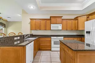 7424 Melogold Cir, Land O Lakes, FL 34637 - Photo 28