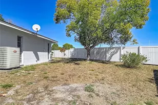 11020 Peppertree Ln, Port Richey, FL 34668 - Photo 56