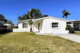 673 59th St S, Saint Petersburg, FL 33707 - Photo 1