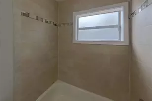 [Address not provided], Tampa, FL 33619 - Photo 14