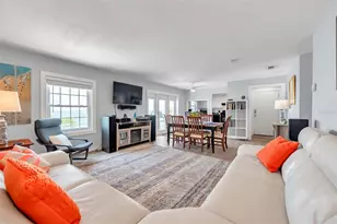 5260 Coquina Key Dr SE, Saint Petersburg, FL 33705 - Photo 12