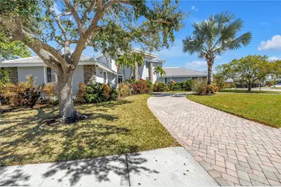 14365 Eagle Pointe Drive, Clearwater, FL 33762 - Photo 42