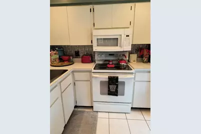4653 Lake Villa Drive #B, Clearwater, FL 33762 - Photo 8