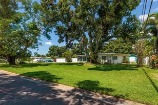 3700 56th St N, Saint Petersburg, FL 33710 - Photo 6