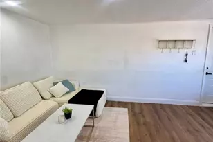 3022 W Meadow St, Tampa, FL 33611 - Photo 6