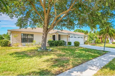 4175 103rd Avenue N, Clearwater, FL 33762 - Photo 2