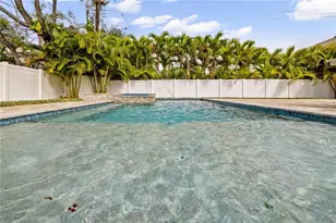 5009 W Neptune Way, Tampa, FL 33609 - Photo 16