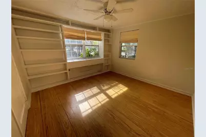 2626 58th Street S, Gulfport, FL 33707 - Photo 6