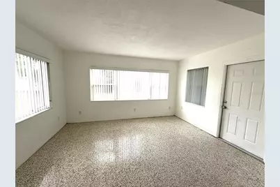2420 68th Avenue S, Saint Petersburg, FL 33712 - Photo 4