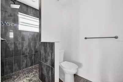 3113 57th Street S, Gulfport, FL 33707 - Photo 18