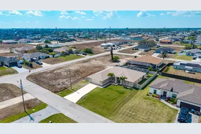 2422 NW 20th Place, Cape Coral, FL 33993 - Photo 44